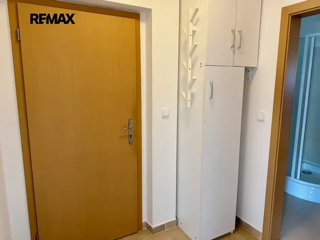 Prodej bytu 2+kk, Říčany, Kosatcová, 38 m2