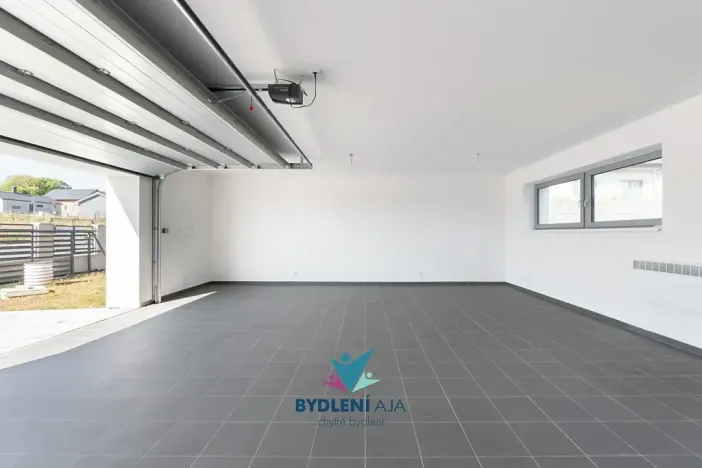 Prodej rodinného domu, Dubí, V Aleji, 206 m2