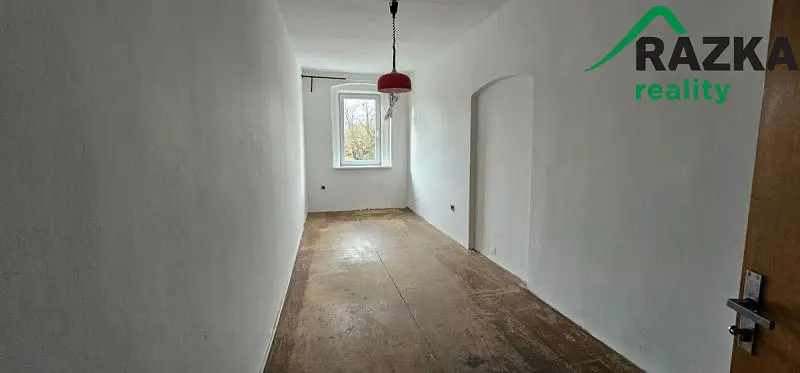 Prodej rodinného domu, Chodová Planá, 355 m2