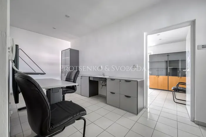 Prodej ordinace, Křižanov, Benešovo náměstí, 530 m2