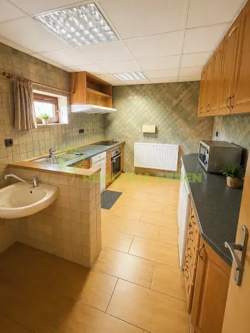 Prodej obchodního prostoru, Drnovice, 342 m2