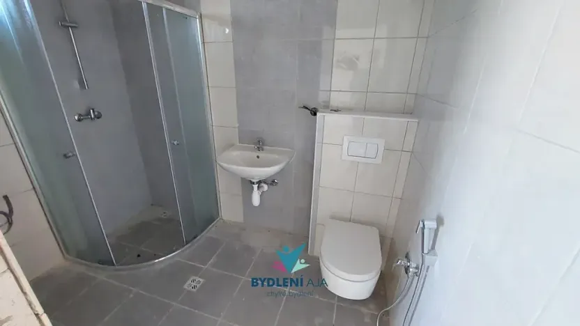 Prodej rodinného domu, Modlany, 160 m2