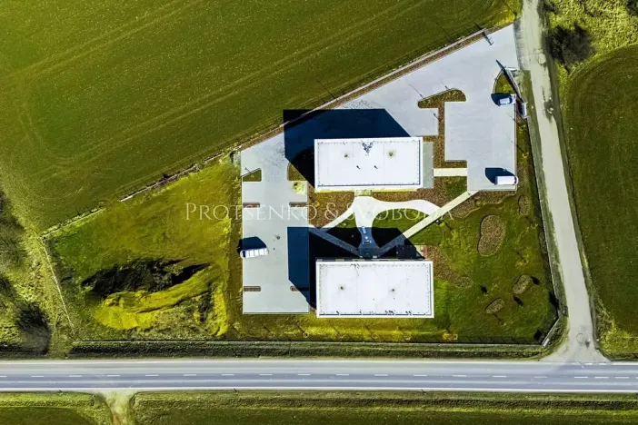 Pronájem kanceláře, Velká Bíteš, 937 m2