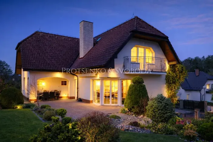 Prodej rodinného domu, Psáry, Pod Vápenkou, 314 m2