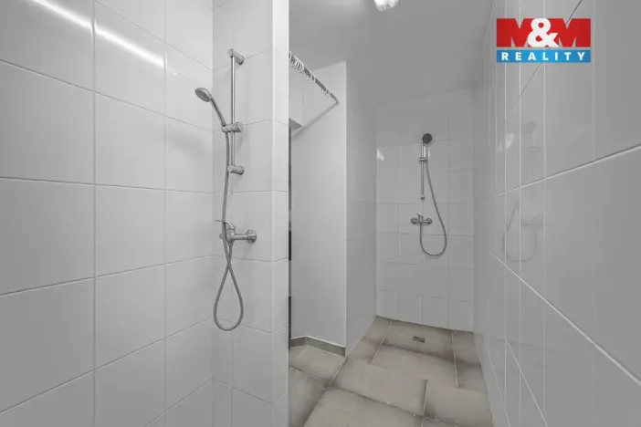 Prodej obchodního prostoru, Hradec Králové - Pražské Předměstí, Seydlerova, 195 m2