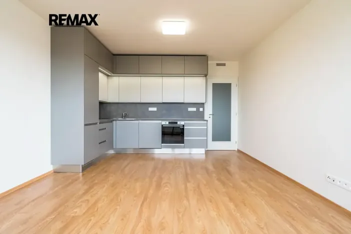 Pronájem bytu 2+kk, Praha - Kamýk, Zimova, 58 m2