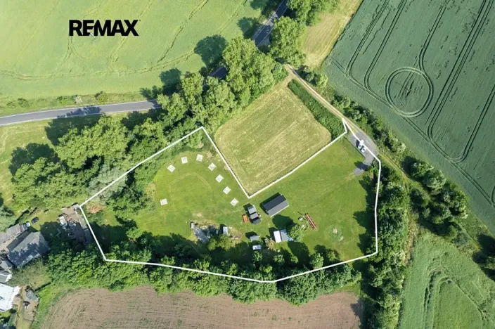 Prodej komerční nemovitosti, Chrášťany, 10917 m2