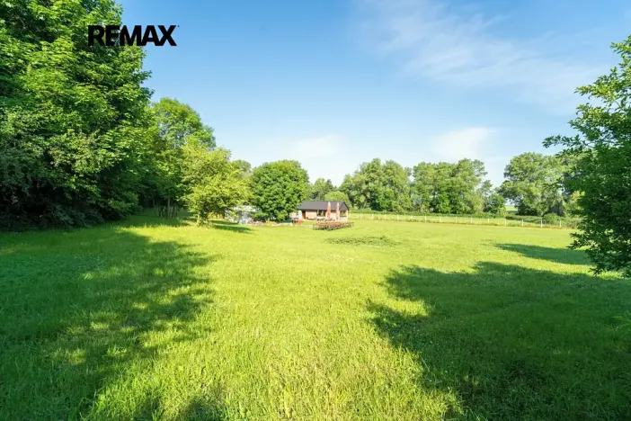 Prodej komerční nemovitosti, Chrášťany, 10917 m2