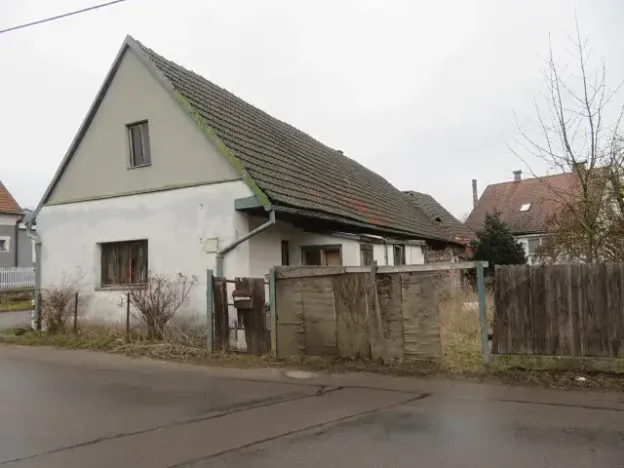 Dražba rodinného domu, Uhersko, 437 m2