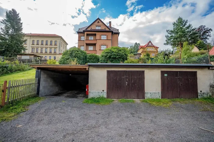 Prodej rodinného domu, Tanvald, Komenského, 600 m2