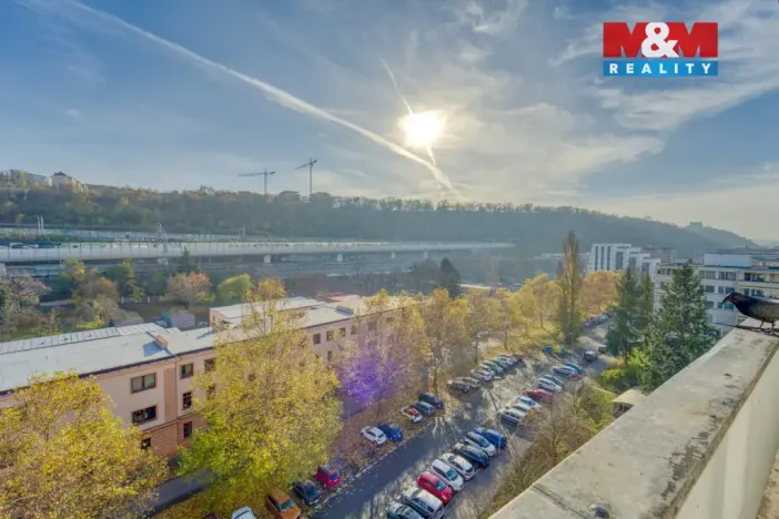 Pronájem bytu 3+kk, Praha - Karlín, U Sluncové, 65 m2