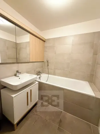 Pronájem bytu 2+kk, Praha - Modřany, Mezi vodami, 58 m2