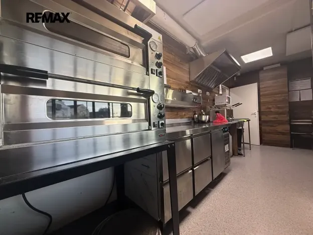 Pronájem obchodního prostoru, Plzeň, 22 m2