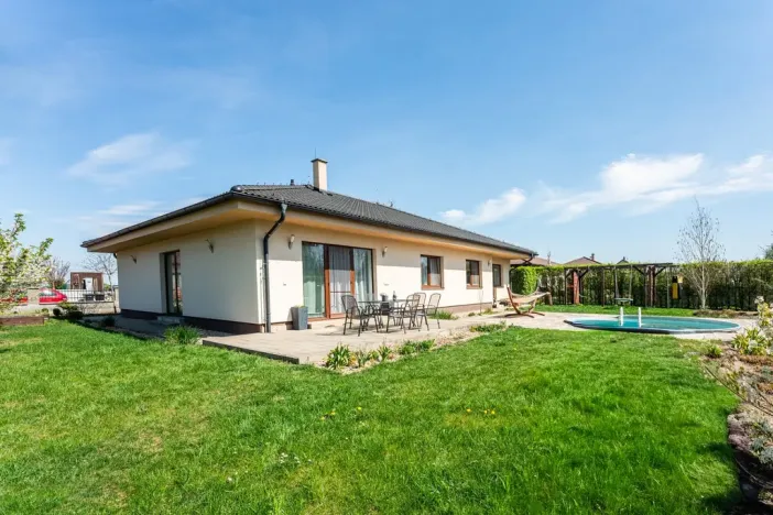 Prodej rodinného domu, Vyšehněvice, 167 m2