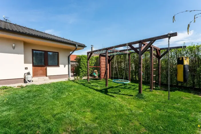 Prodej rodinného domu, Vyšehněvice, 167 m2