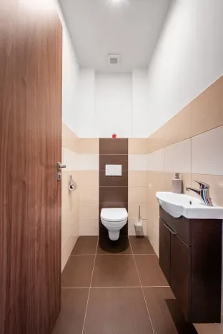 Prodej rodinného domu, Vyšehněvice, 167 m2