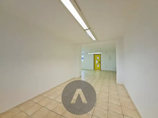 Pronájem obchodního prostoru, Rosice, Trávníky, 70 m2