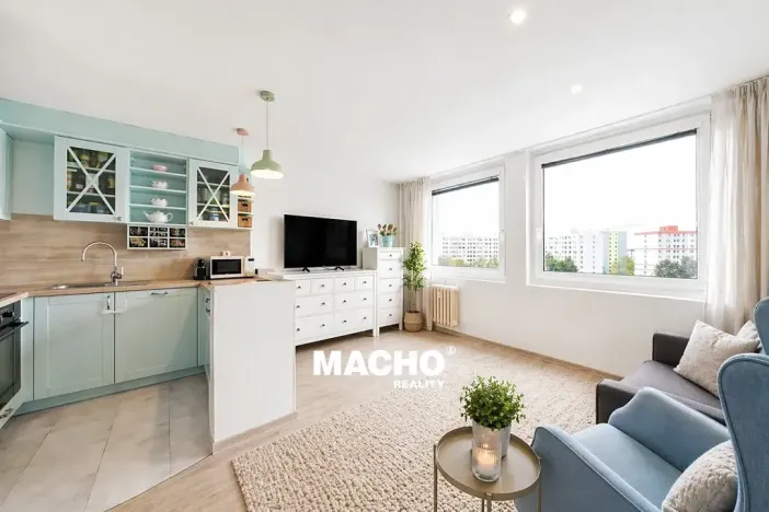 Prodej bytu 2+kk, Praha - Černý Most, Bryksova, 46 m2