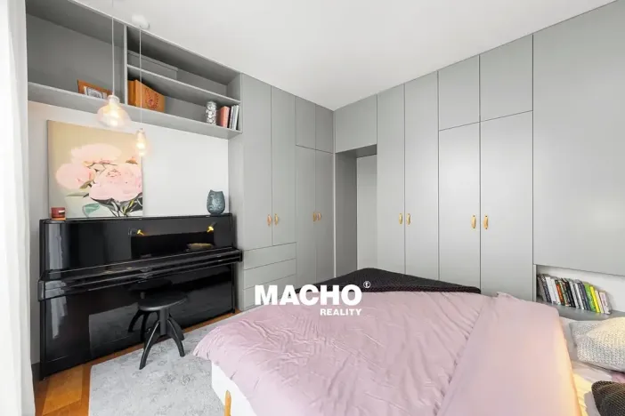 Pronájem bytu 2+kk, Řitka, Za Štěpnicí, 66 m2