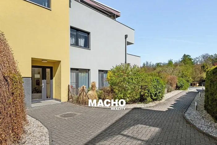 Pronájem bytu 2+kk, Řitka, Za Štěpnicí, 66 m2