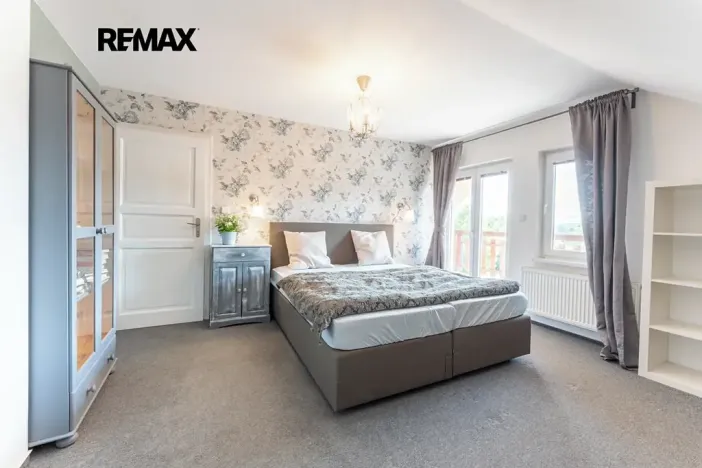 Prodej vícegeneračního domu, Předenice, 399 m2