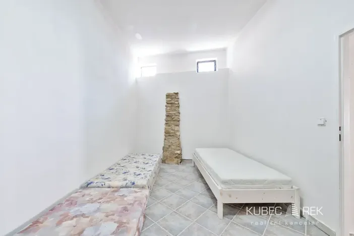 Prodej obchodního prostoru, Kamenice nad Lipou, Dobšova, 270 m2