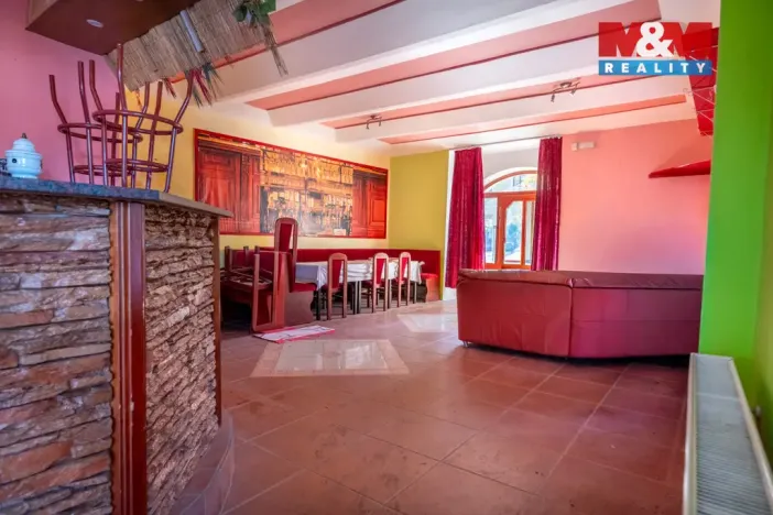 Prodej rodinného domu, Týn nad Vltavou, Vinařického náměstí, 190 m2