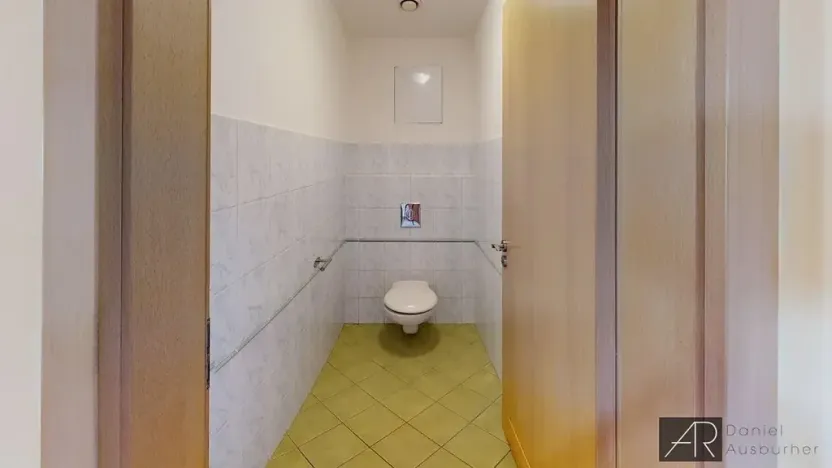 Pronájem bytu 3+kk, Praha - Podolí, Jeremenkova, 84 m2