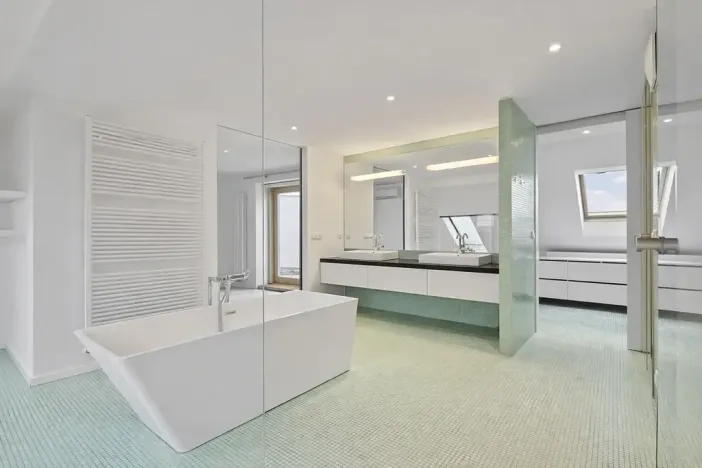 Pronájem bytu 3+1, Praha - Bubeneč, U akademie, 130 m2