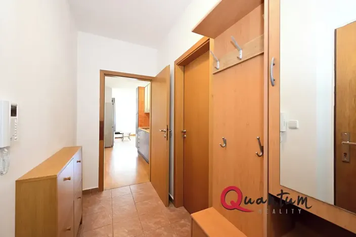 Pronájem bytu 2+kk, Praha - Troja, Velká skála, 50 m2