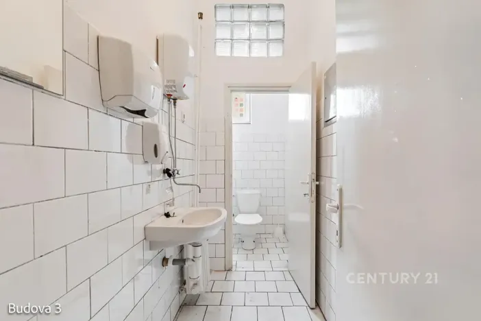 Pronájem kanceláře, Děčín, Košická, 635 m2