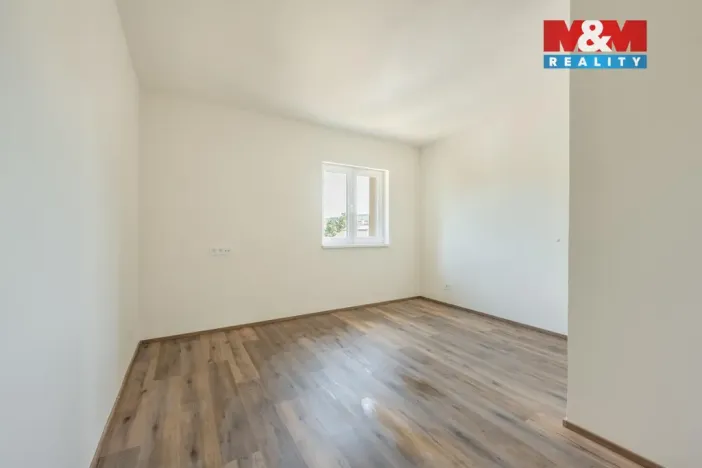 Prodej bytu 4+kk, Králův Dvůr, 97 m2