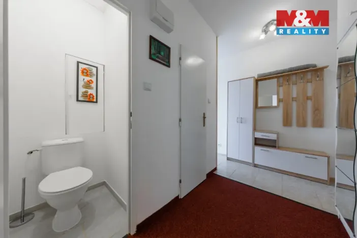 Prodej bytu 1+1, Nová Role, Svobodova, 39 m2