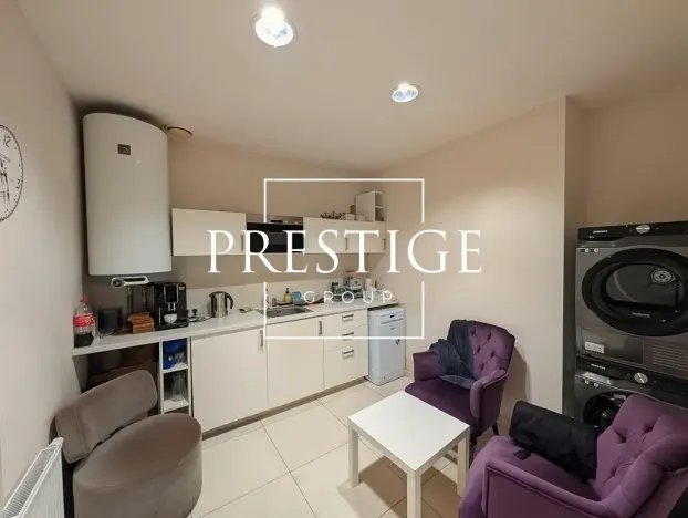 Pronájem obchodního prostoru, Praha - Nové Město, náměstí I. P. Pavlova, 147 m2