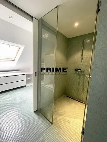 Pronájem bytu 3+1, Praha - Bubeneč, U akademie, 130 m2