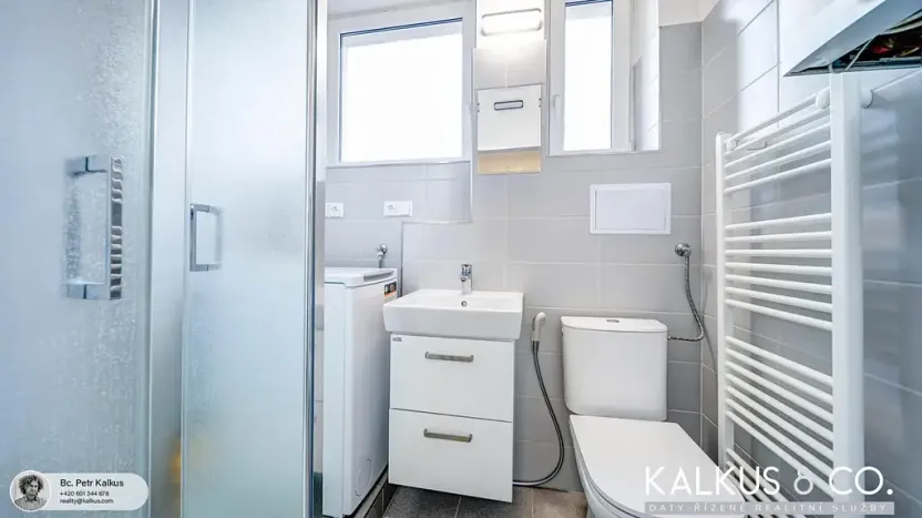 Pronájem bytu 2+kk, Hradec Králové, Střelecká, 58 m2