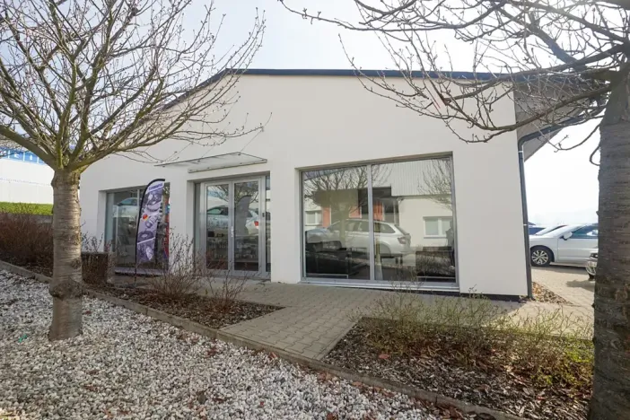 Pronájem kanceláře, Bystřany, Teplická, 420 m2