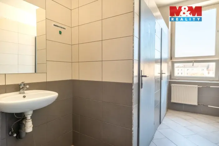 Prodej činžovního domu, Veselí nad Lužnicí - Veselí nad Lužnicí II, Nádražní, 1121 m2