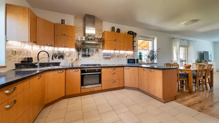 Prodej rodinného domu, Letiny, 282 m2