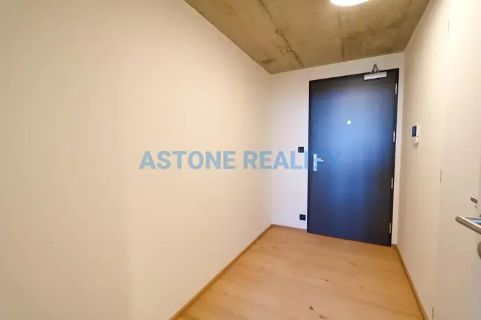 Pronájem bytu 2+kk, Praha - Vysočany, Kolbenova, 64 m2