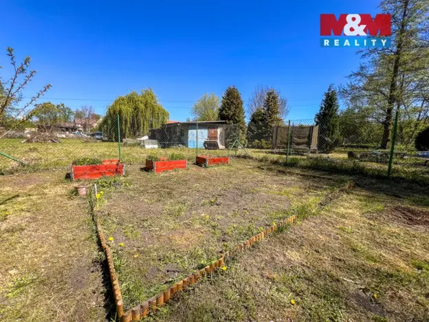 Prodej zahrady, Polepy, 335 m2