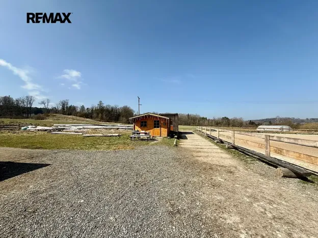 Prodej zemědělského objektu, Spálené Poříčí, 1300 m2