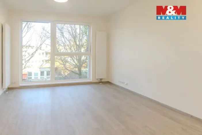 Prodej bytu 1+kk, Zlín, Nad Stráněmi, 34 m2