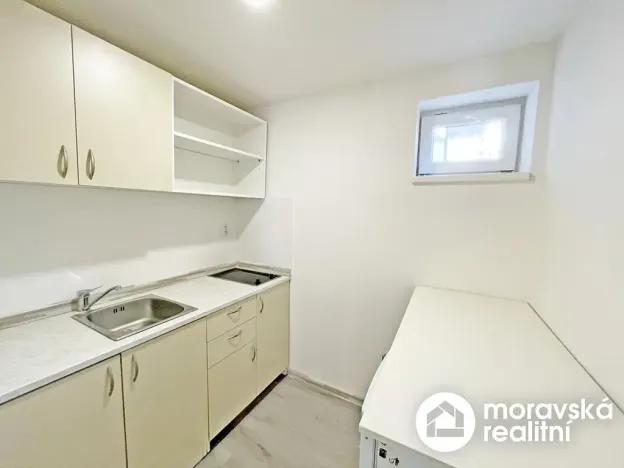 Pronájem bytu 2+kk, Brno, Živného, 34 m2