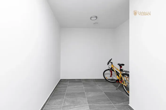 Prodej bytu 1+kk, Praha - Vysočany, Bassova, 28 m2