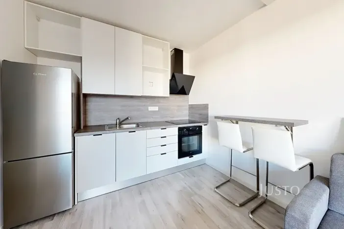 Pronájem bytu 1+kk, České Budějovice, Vrbenská, 32 m2