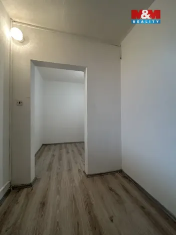 Pronájem bytu 1+kk, Ústí nad Labem - Krásné Březno, Žežická, 35 m2