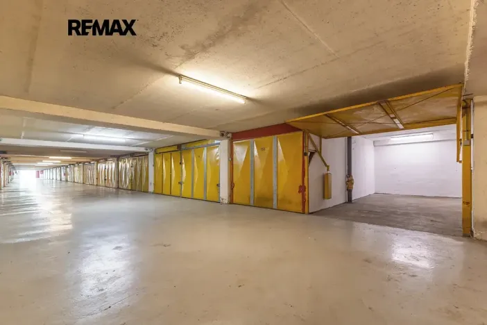 Prodej garáže, Praha - Liboc, Navigátorů, 19 m2