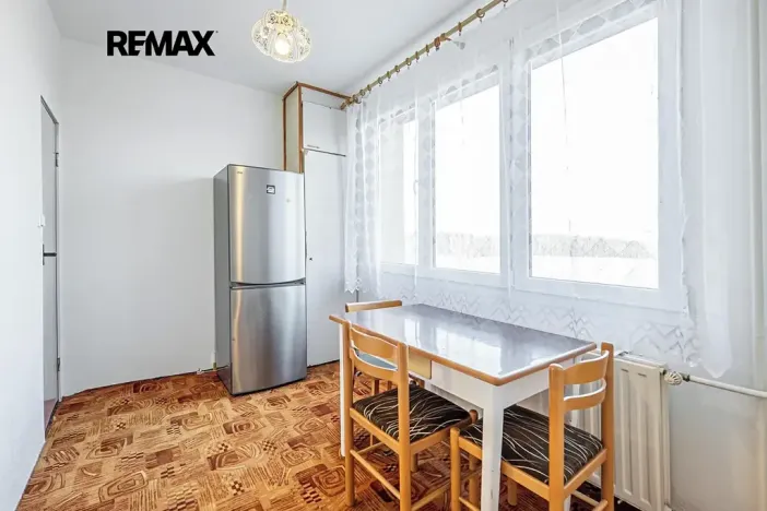 Pronájem bytu 1+1, Jindřichův Hradec, sídliště Vajgar, 42 m2