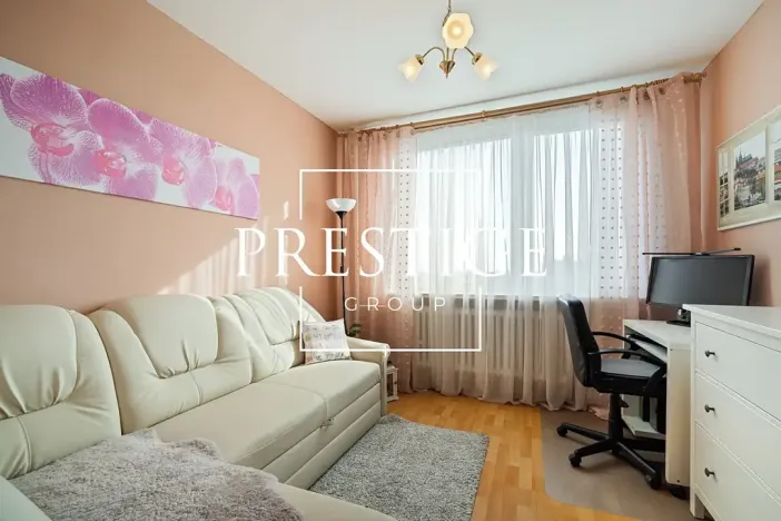 Pronájem bytu 4+kk, Praha - Kobylisy, Frýdlantská, 70 m2
